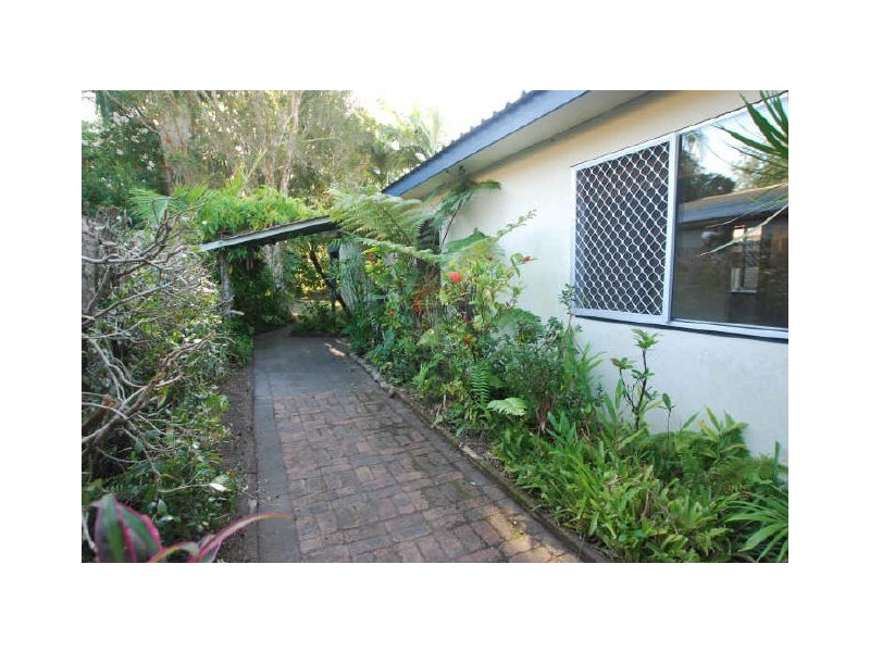 106 Hendry St, Tewantin QLD 4565