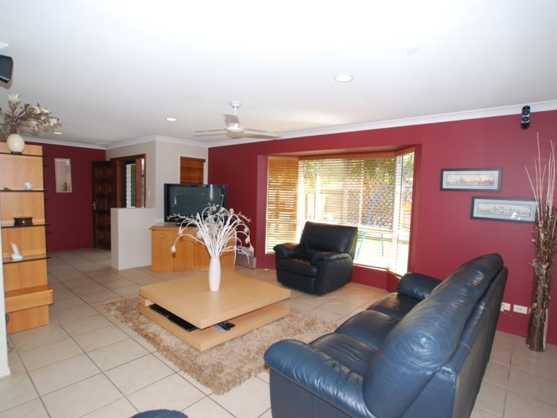 25 Leafhaven Dr, Tewantin QLD 4565