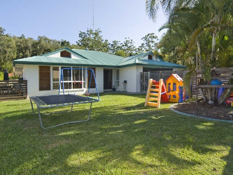 25 Leafhaven Dr, Tewantin QLD 4565