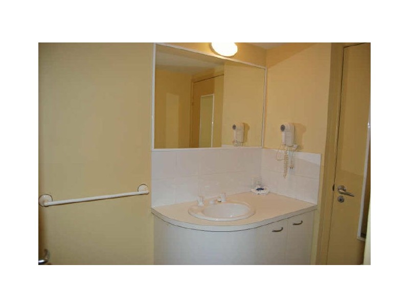 2/17 Albert St, Noosaville QLD 4566