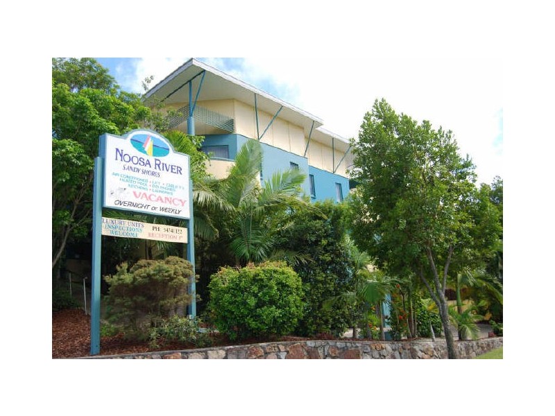 2/17 Albert St, Noosaville QLD 4566