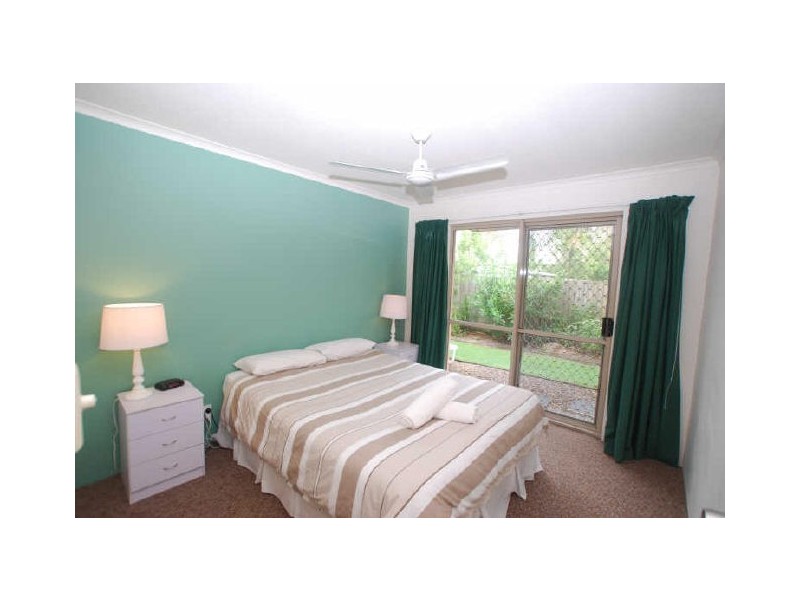 15/24 Lake Weyba Dr, Noosaville QLD 4566