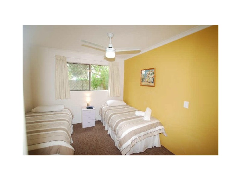 15/24 Lake Weyba Dr, Noosaville QLD 4566