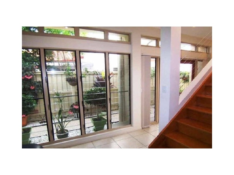 2/65 Bluefin Ct, Noosaville QLD 4566