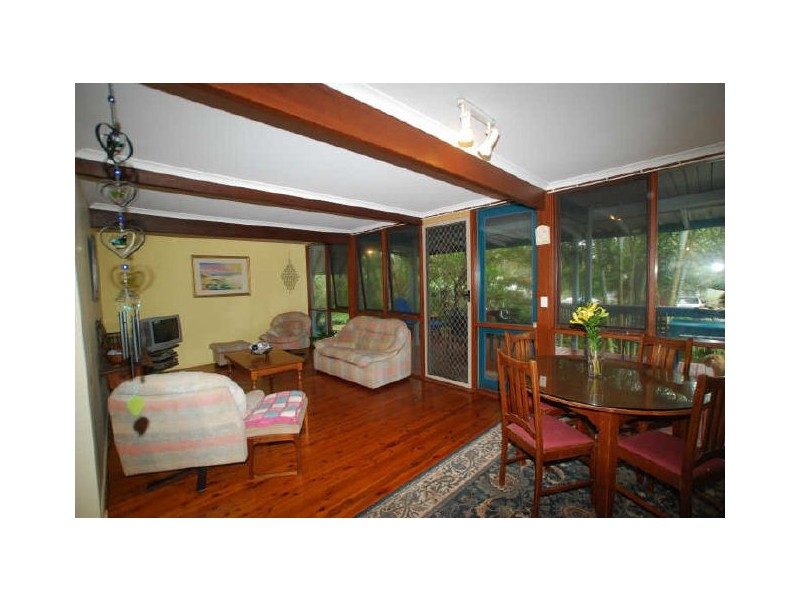 9 Columbus Ct, Sunrise Beach QLD 4567