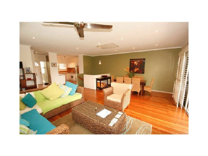 4/5 Katharina St, Noosa Heads QLD 4567