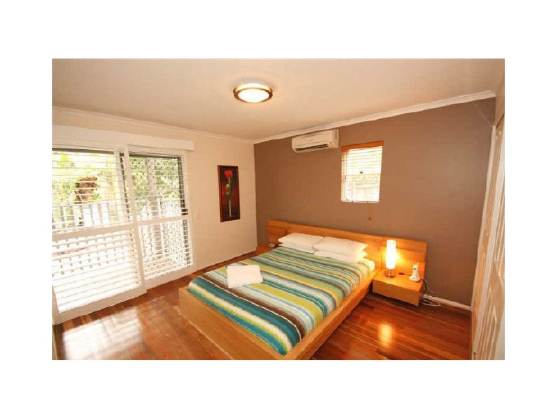 4/5 Katharina St, Noosa Heads QLD 4567