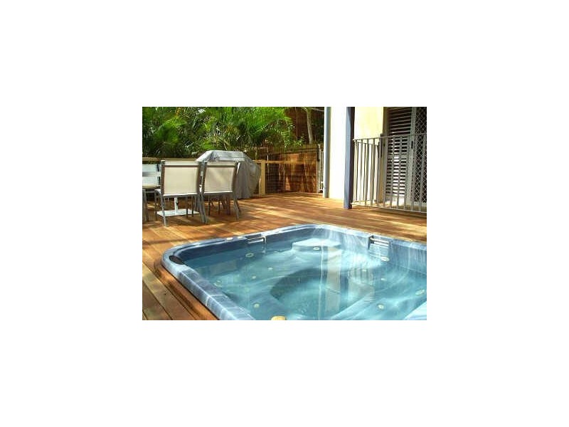 4/5 Katharina St, Noosa Heads QLD 4567