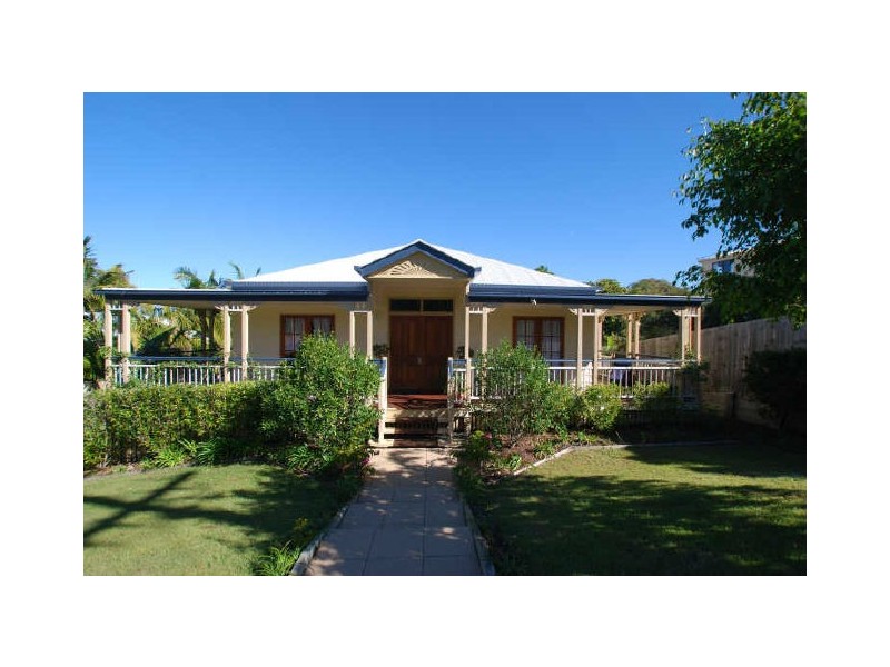 5 Southern Cross Pd, Sunrise Beach QLD 4567