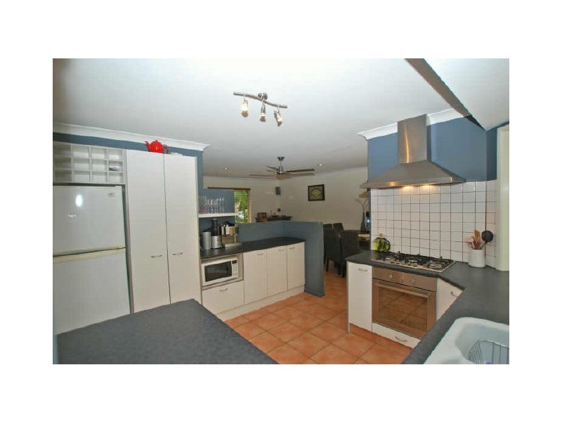 53 Lake Entrance Bd, Noosaville QLD 4566