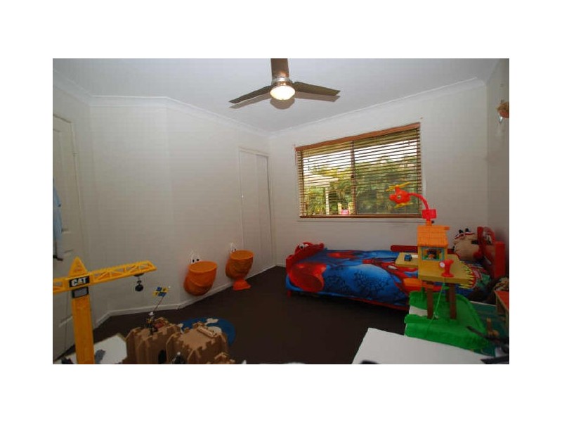53 Lake Entrance Bd, Noosaville QLD 4566
