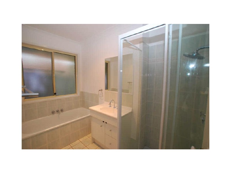 53 Lake Entrance Bd, Noosaville QLD 4566