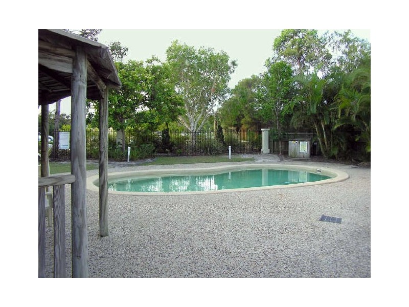 17/1 Beacon Ct, Sunrise Beach QLD 4567