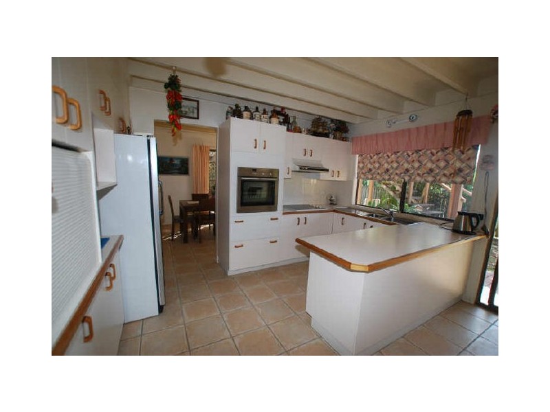 10 Netherby Rs, Sunrise Beach QLD 4567