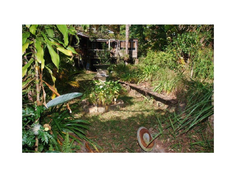 194 Gumboil Rd, Tinbeerwah QLD 4563