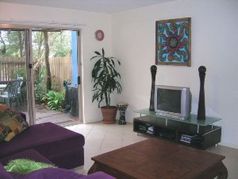 2/46 Orealla Cr, Sunrise Beach QLD 4567