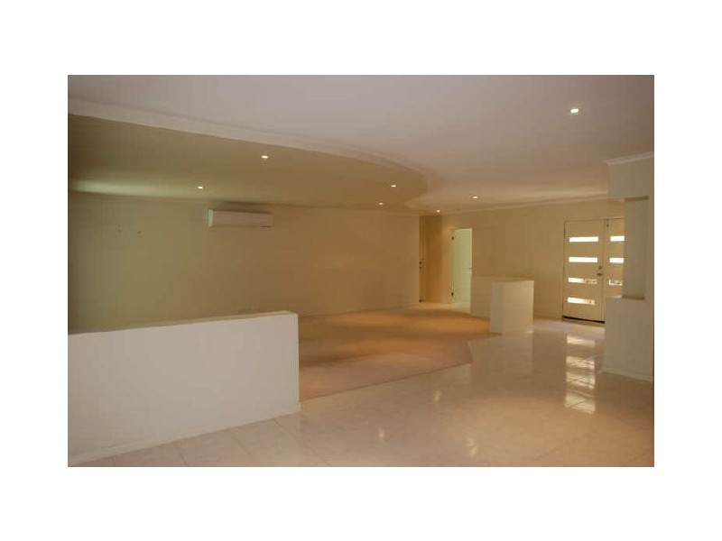 56 Coolah Pl, Cooroibah QLD 4565