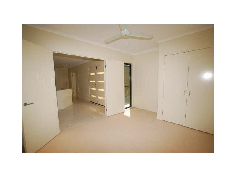 56 Coolah Pl, Cooroibah QLD 4565