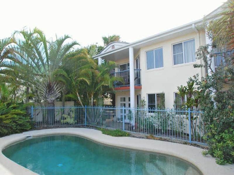 1/49 Southern Cross Pd, Sunrise Beach QLD 4567