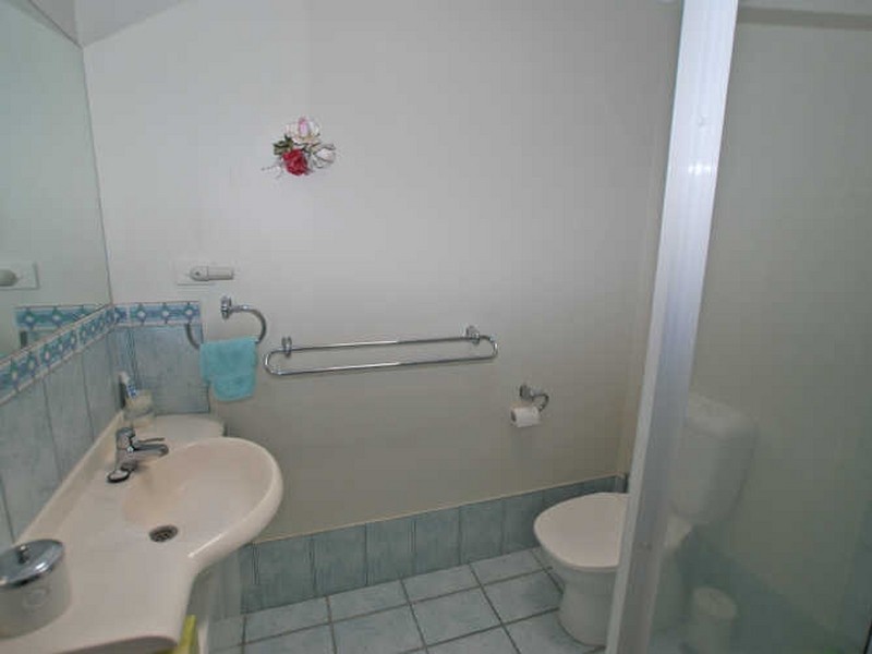 1/49 Southern Cross Pd, Sunrise Beach QLD 4567