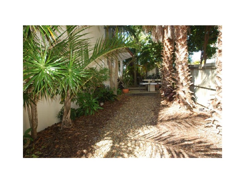 1/49 Southern Cross Pd, Sunrise Beach QLD 4567