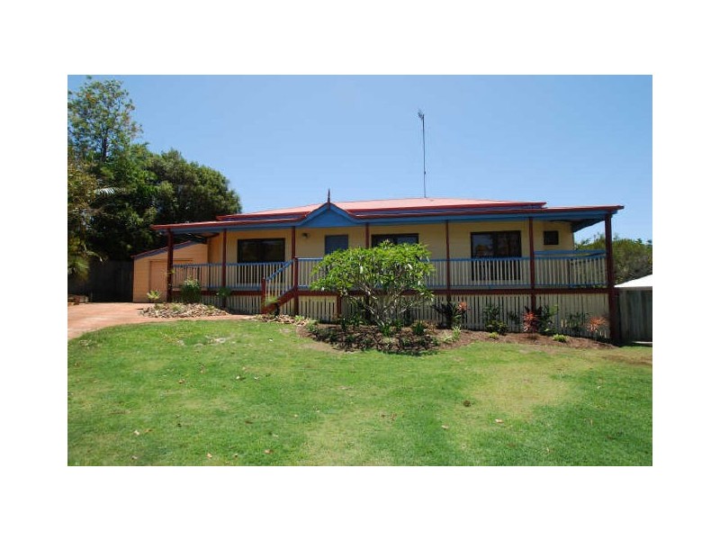 8 Hawley Ct, Sunrise Beach QLD 4567