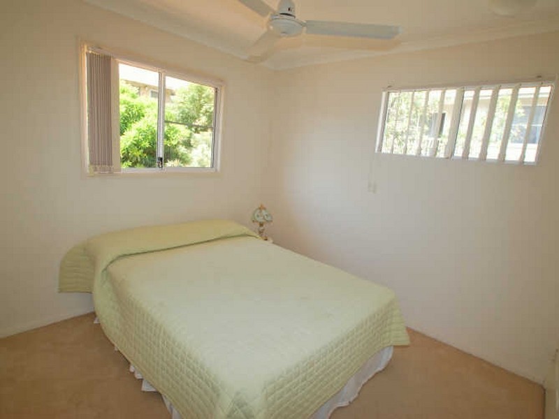 2/96 Ben Lexcen Dr, Sunshine Beach QLD 4567