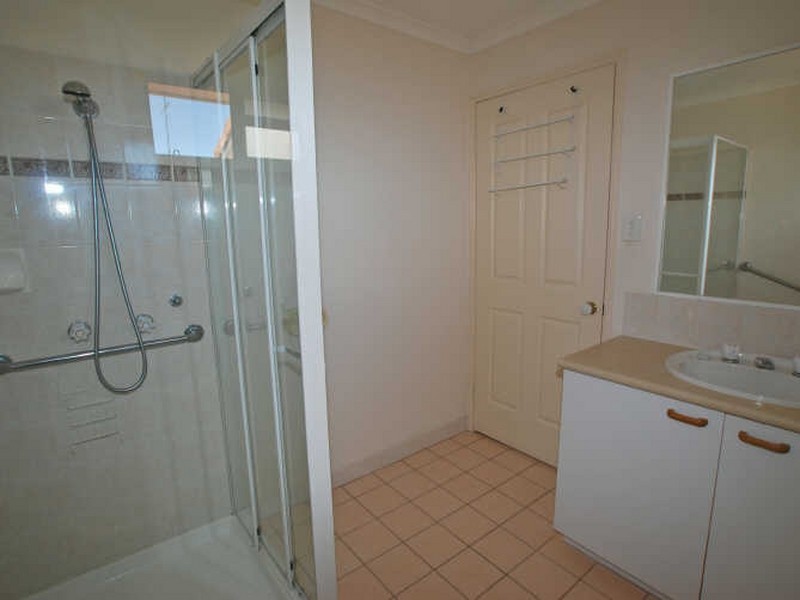 2/96 Ben Lexcen Dr, Sunshine Beach QLD 4567