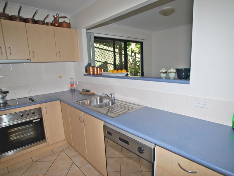 6/21 Advance Pl, Sunrise Beach QLD 4567