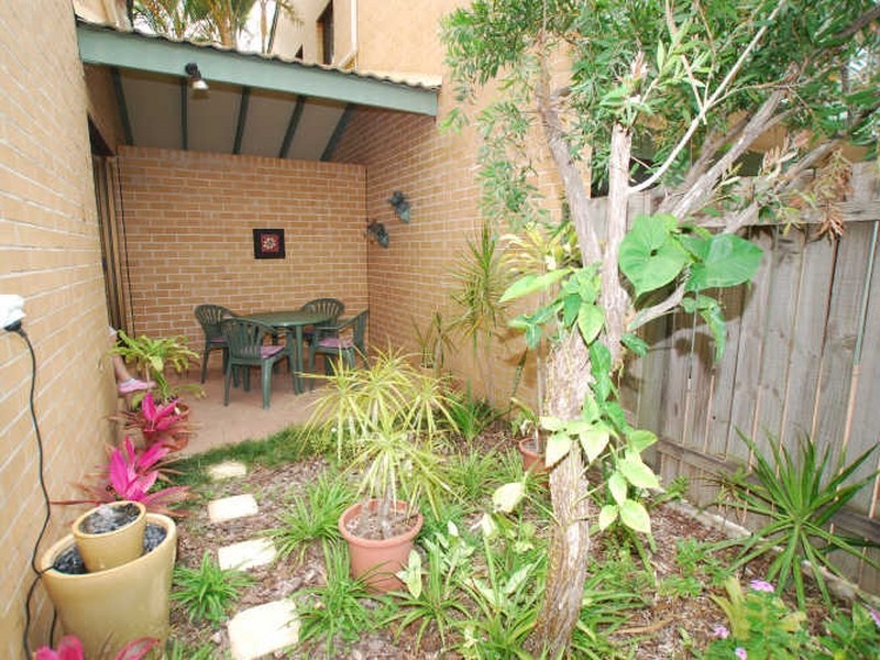 7/8 Janet St, Noosaville QLD 4566
