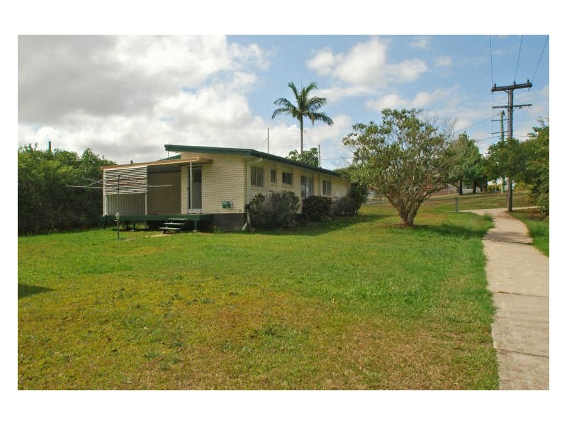 13 Emerald St, Cooroy QLD 4563