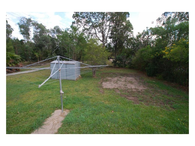 13 Emerald St, Cooroy QLD 4563