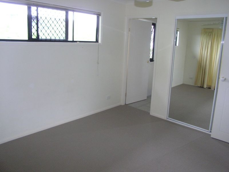 4/8 Beacon Ct, Sunrise Beach QLD 4567
