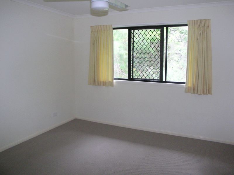 4/8 Beacon Ct, Sunrise Beach QLD 4567