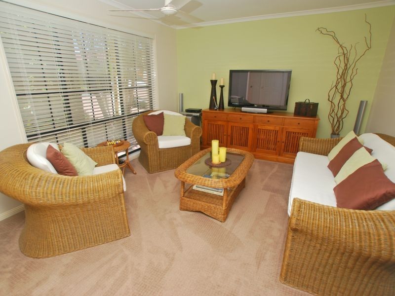 2 Dun St, Tewantin QLD 4565