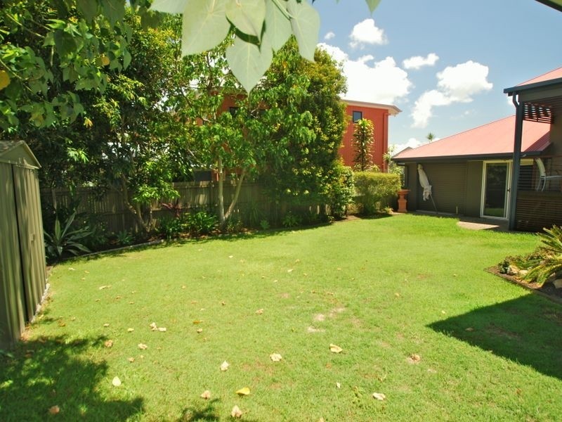 34 Comet Dr, Sunrise Beach QLD 4567