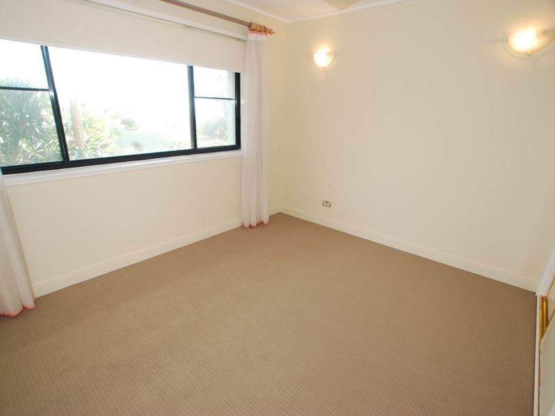 11/2 Orealla Cr, Sunrise Beach QLD 4567