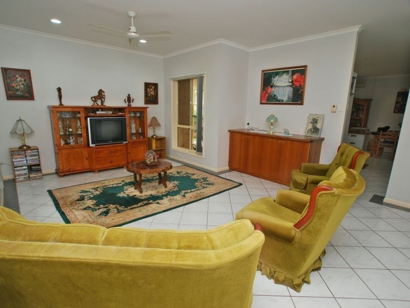 6 Yellowood Cl, Tewantin QLD 4565