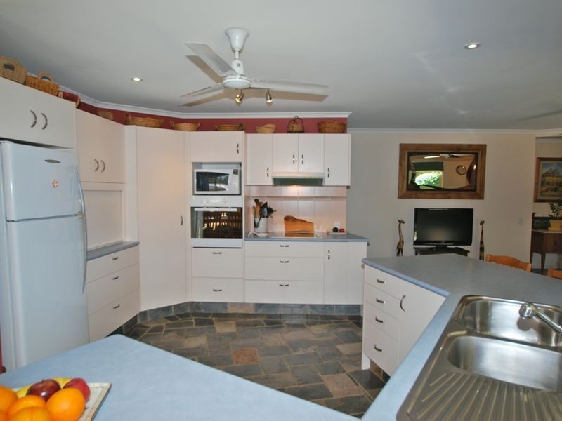 5 Donovan Ct, Tewantin QLD 4565