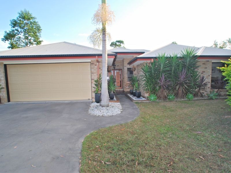 108 Illoura Pl, Cooroibah QLD 4565