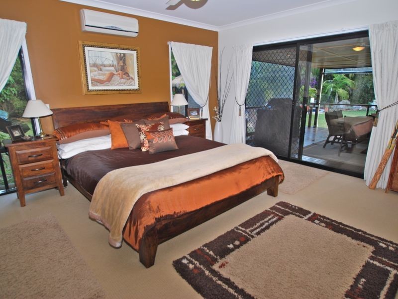 108 Illoura Pl, Cooroibah QLD 4565