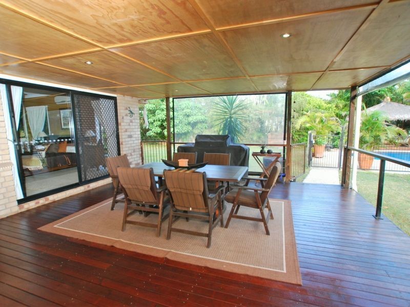 108 Illoura Pl, Cooroibah QLD 4565