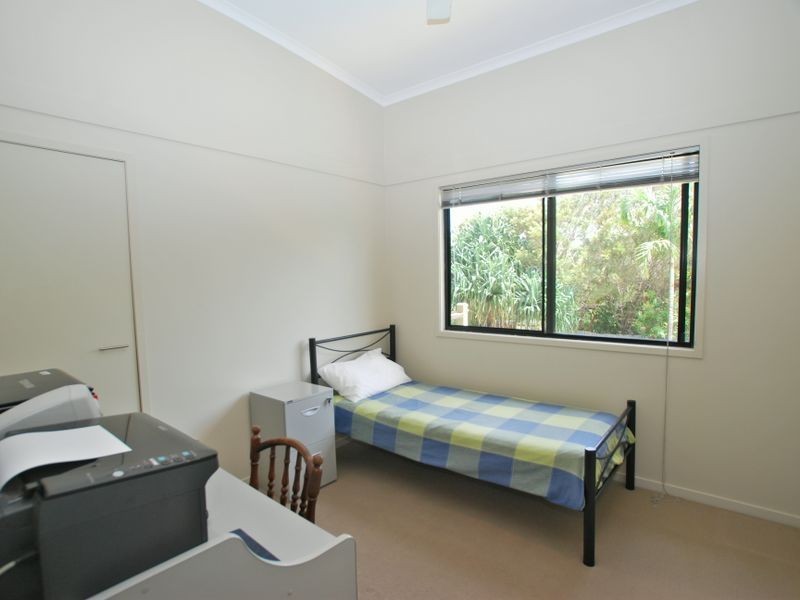 4 Shamrock Ct, Sunrise Beach QLD 4567