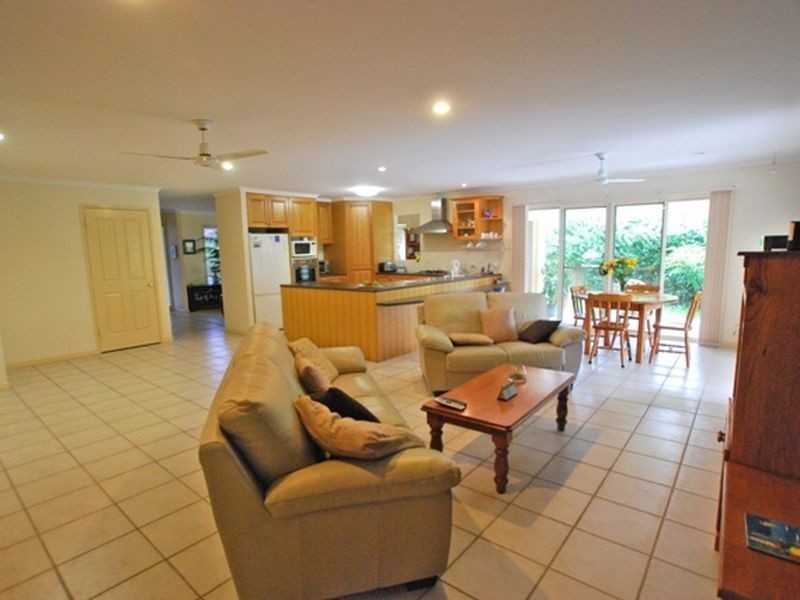 42 Tedford Drive, Tewantin QLD 4565