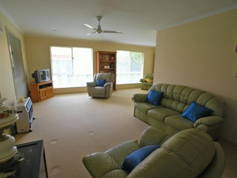 42 Tedford Drive, Tewantin QLD 4565