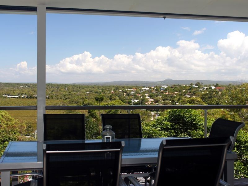 4 Mainsails Sq, Noosa Heads QLD 4567