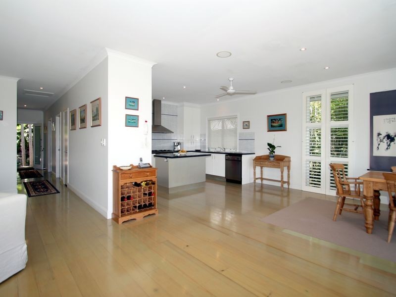 4 Mainsails Sq, Noosa Heads QLD 4567