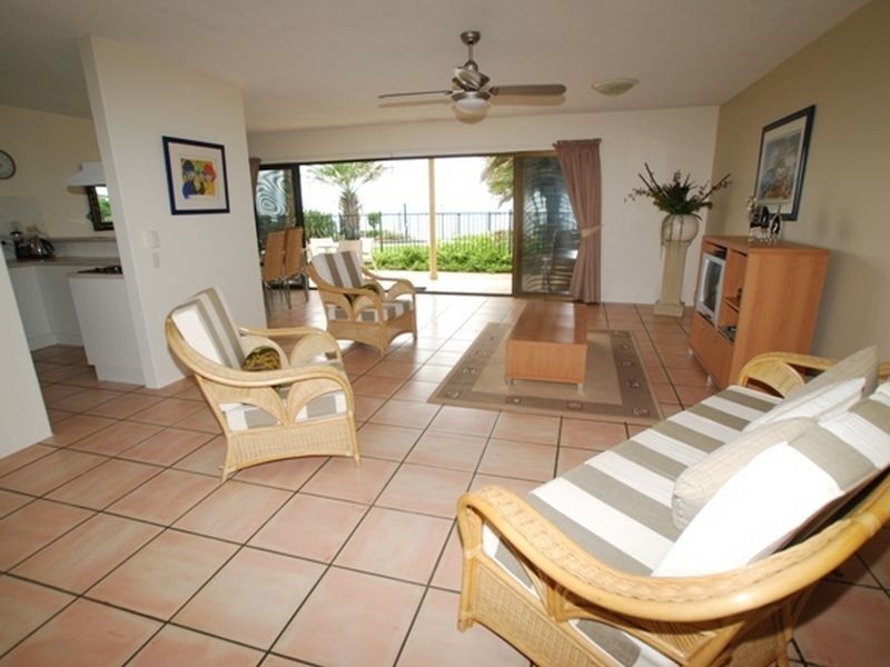 7/2 Pilchers Ga, Sunshine Beach QLD 4567