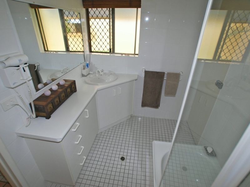 7/2 Pilchers Ga, Sunshine Beach QLD 4567