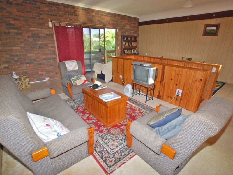 21 Corsair Cres, Sunrise Beach QLD 4567